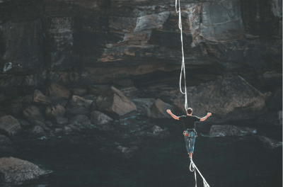 tightrope walking-min